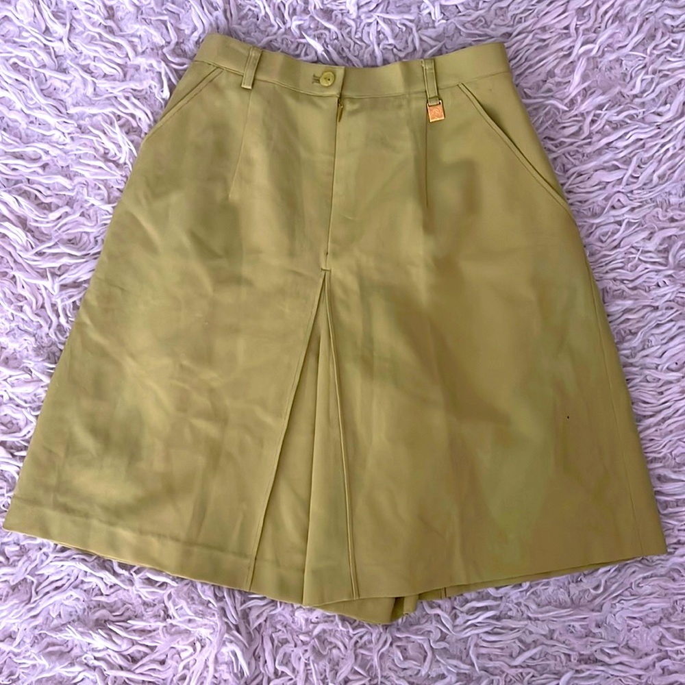 Lime green capri length trousers
